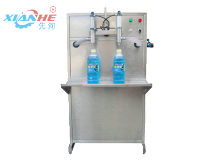先河半自動(dòng)防凍液灌裝機(jī)